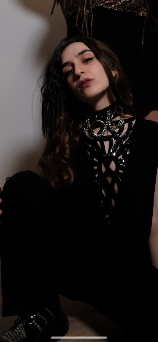 Mono black forever